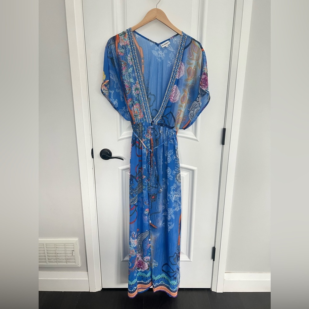 Pia Rossini cover up